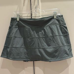 Lululemon pace rival skirt